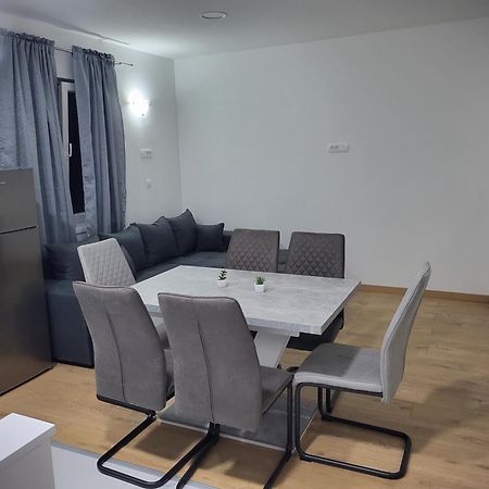 Apartmani Skorpion Kaštela المظهر الخارجي الصورة