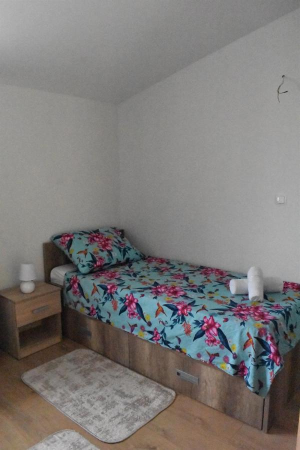 Apartmani Skorpion Kaštela المظهر الخارجي الصورة