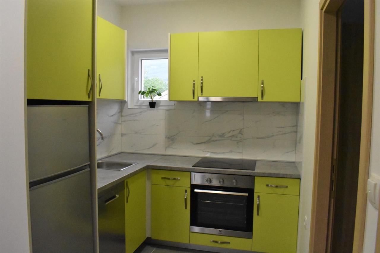 Apartmani Skorpion Kaštela المظهر الخارجي الصورة