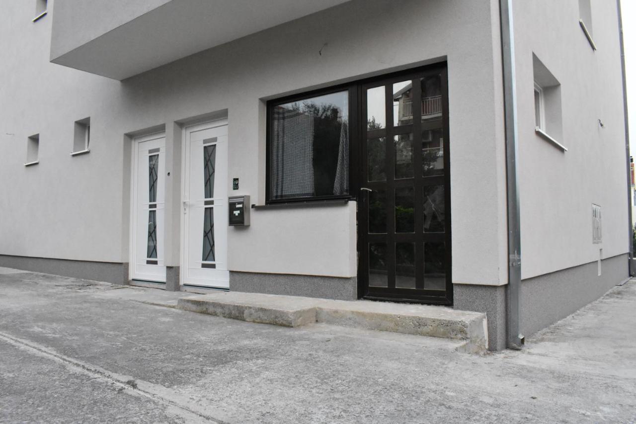 Apartmani Skorpion Kaštela المظهر الخارجي الصورة
