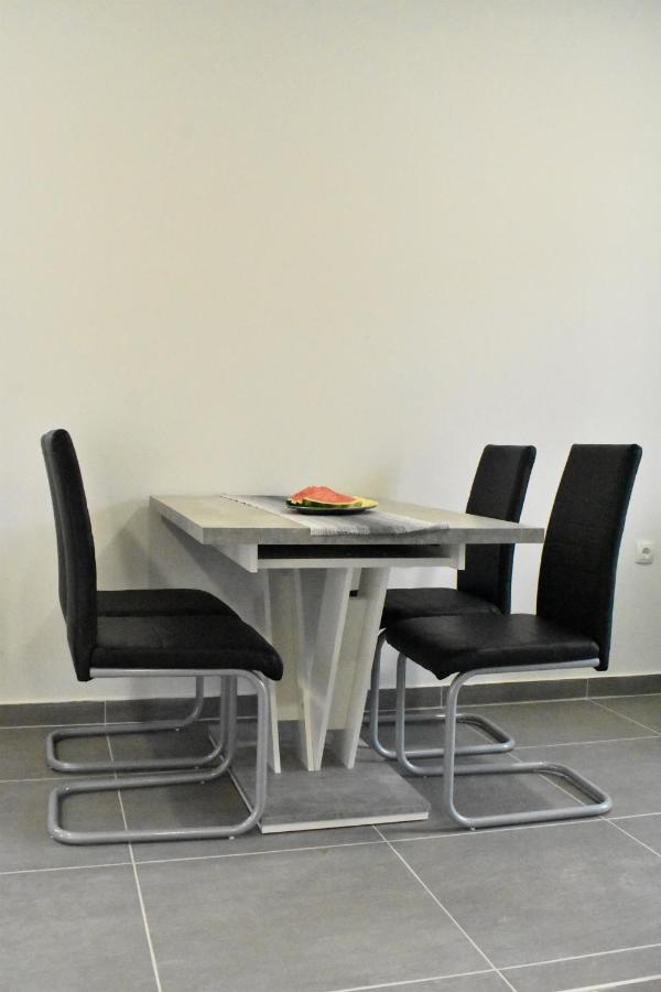 Apartmani Skorpion Kaštela المظهر الخارجي الصورة
