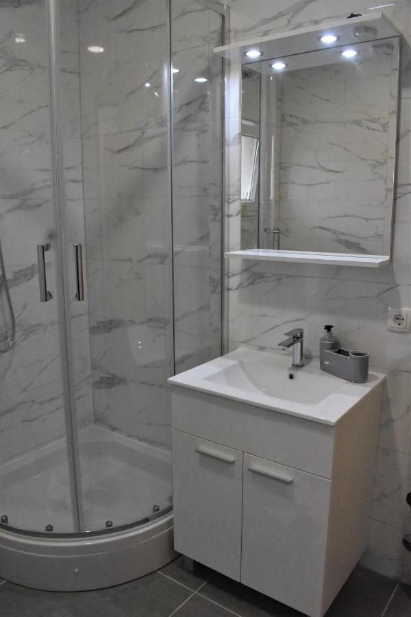 Apartmani Skorpion Kaštela المظهر الخارجي الصورة