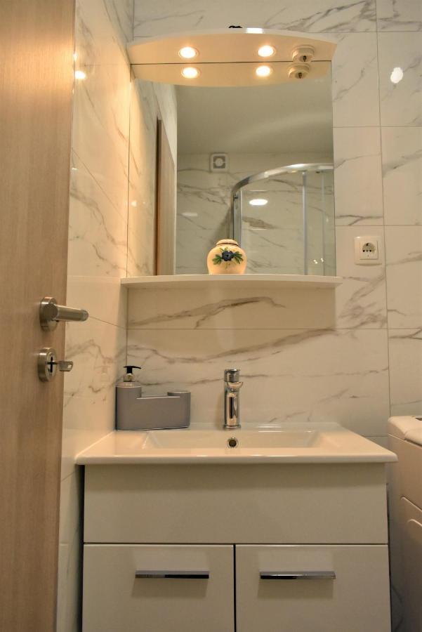 Apartmani Skorpion Kaštela المظهر الخارجي الصورة
