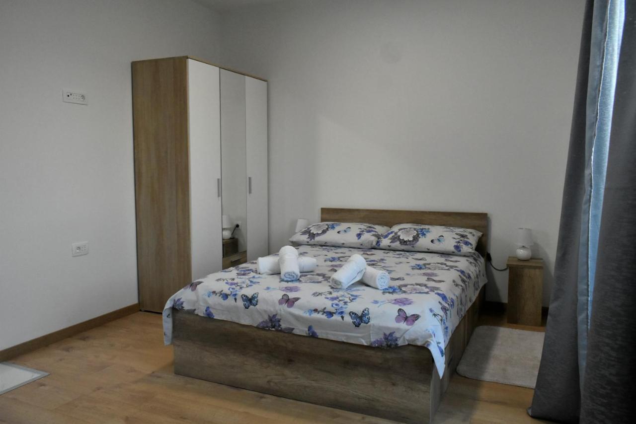 Apartmani Skorpion Kaštela المظهر الخارجي الصورة